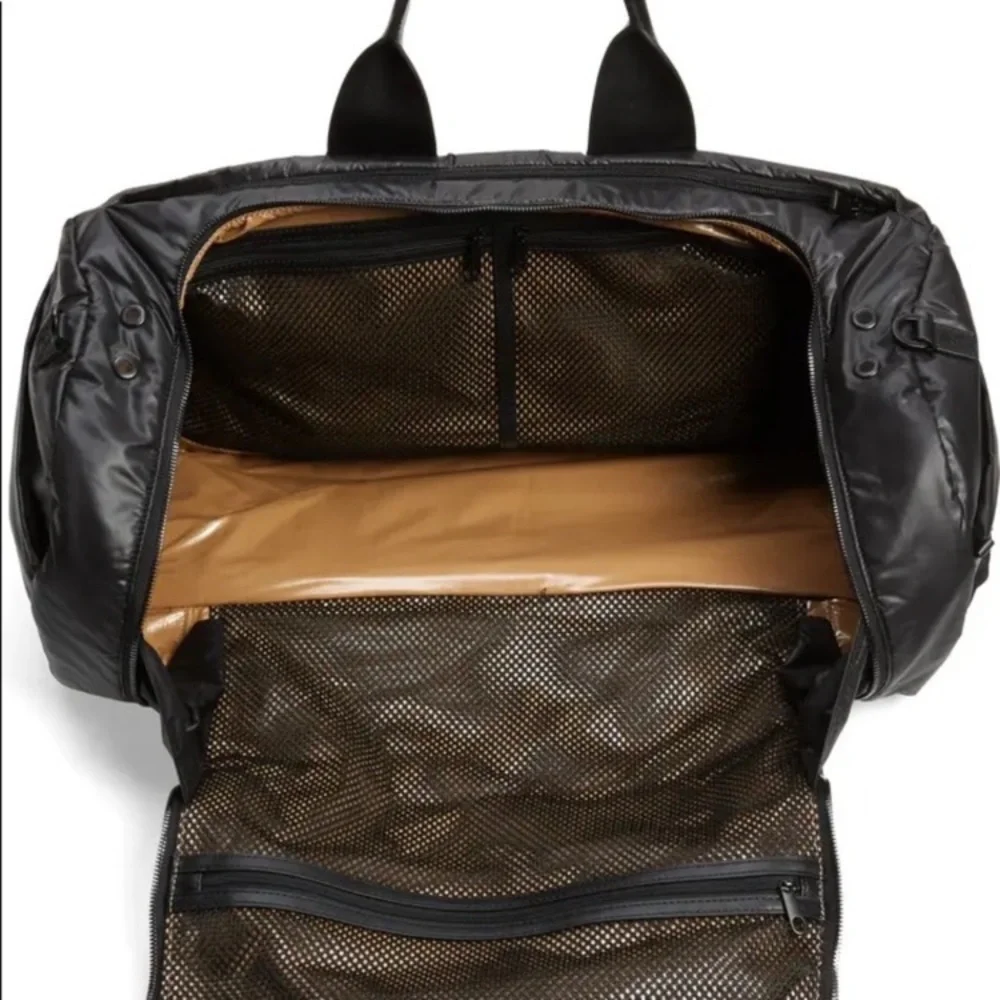 Caraa x Free People Remus Waterproof Convertible Duffel Bag NWT - Picture 8 of 16